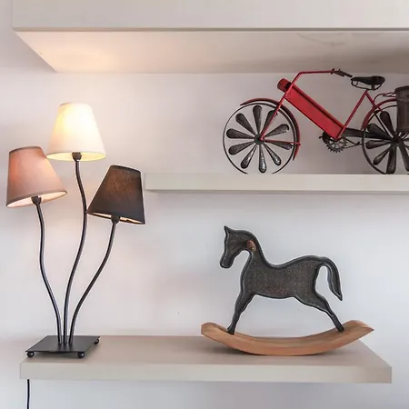 The Luxurious Seafront Διαμέρισμα *