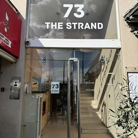 The Luxurious Seafront Διαμέρισμα *