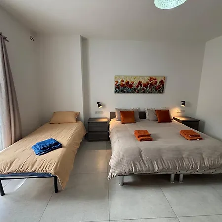 Apartment The Luxurious Seafront Sliema