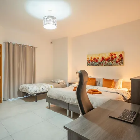 The Waterfront With 3 Bedrooms, 4 Bathrooms, Private Garage Sliema