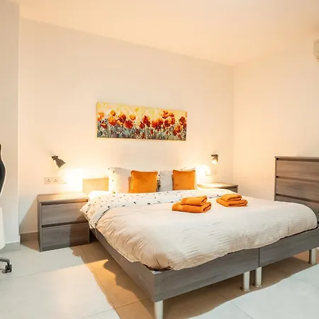 The Luxurious Seafront