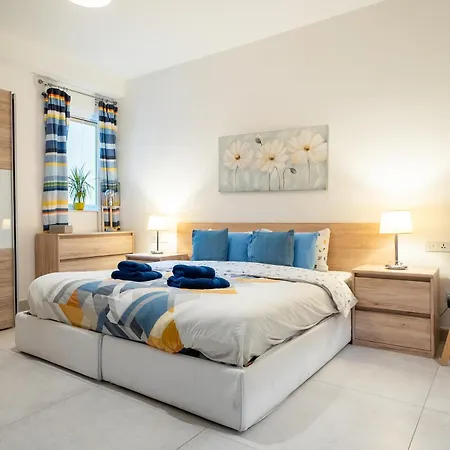 The Luxurious Seafront Lägenhet *