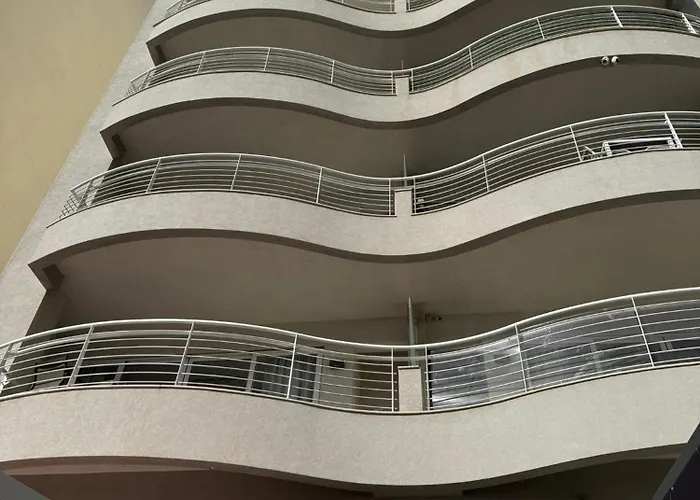 The Waterfront With 3 Bedrooms, 4 Bathrooms, Private Garage Sliema