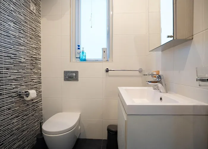 The Waterfront With 3 Bedrooms, 4 Bathrooms, Private Garage Apartamento Sliema